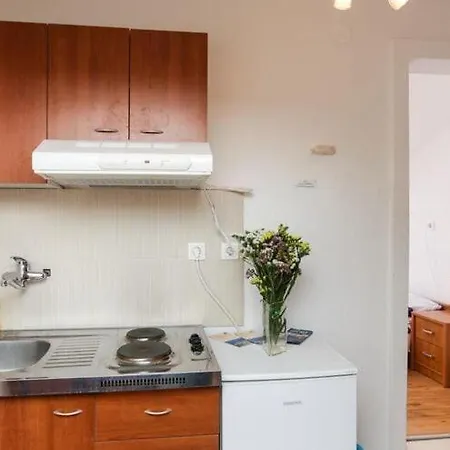 Larica - One Bedroom *