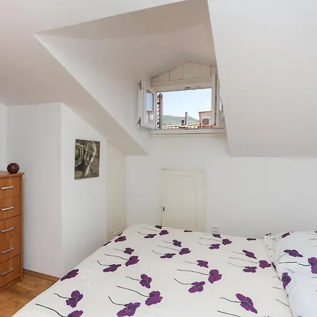 Larica - One Bedroom